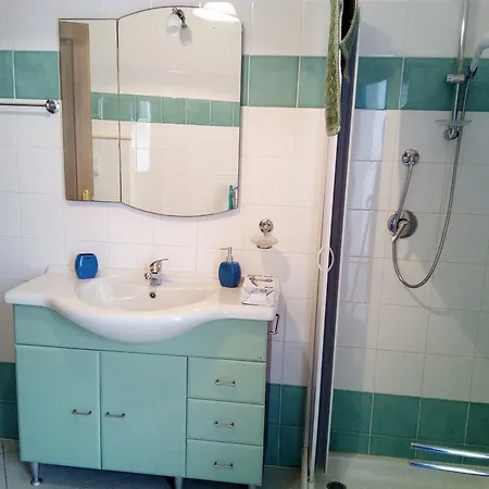 Apartment Case Rosa